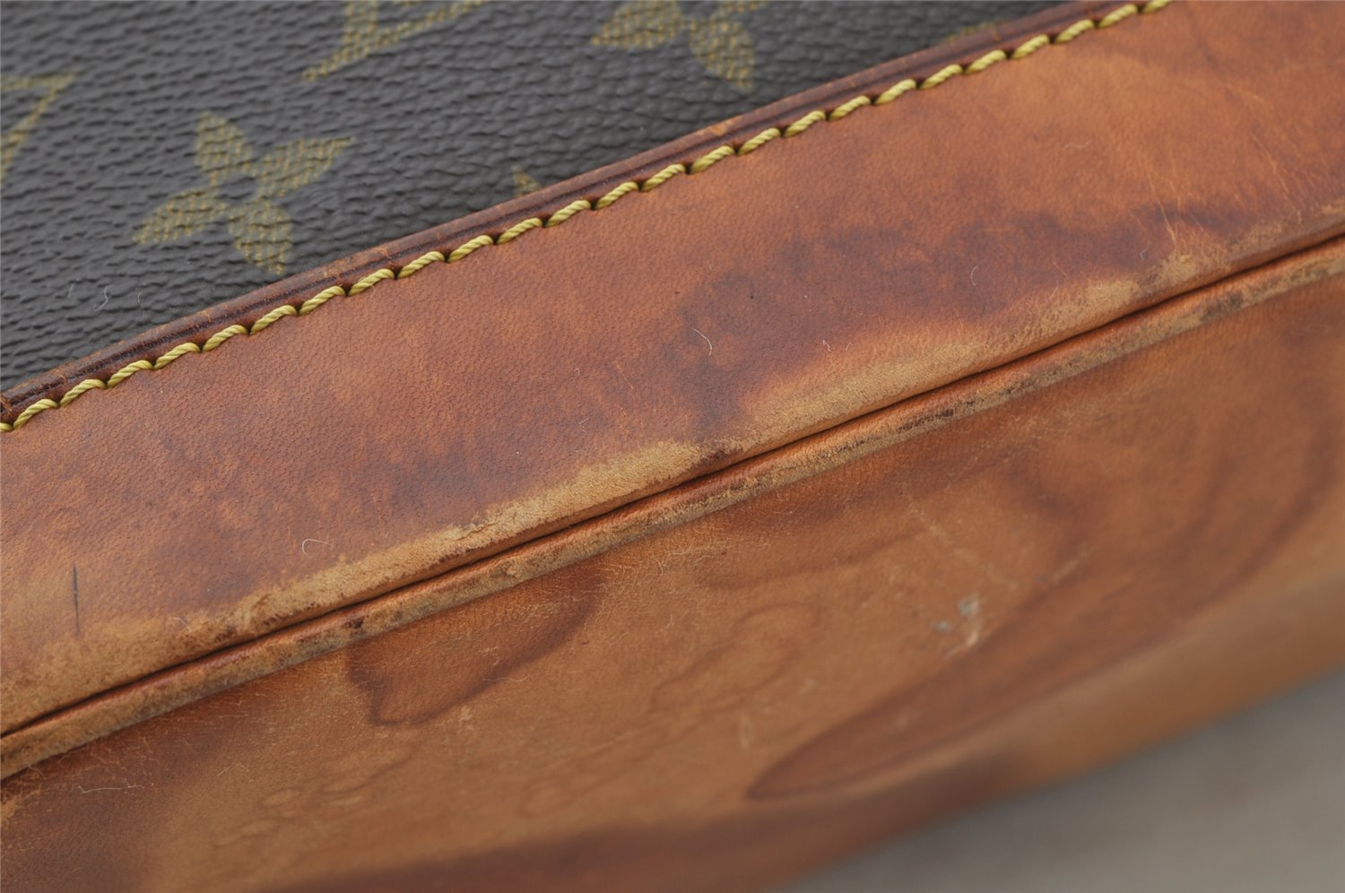 Authentic Louis Vuitton Monogram Alma Hand Bag Purse M51130 LV 9728I