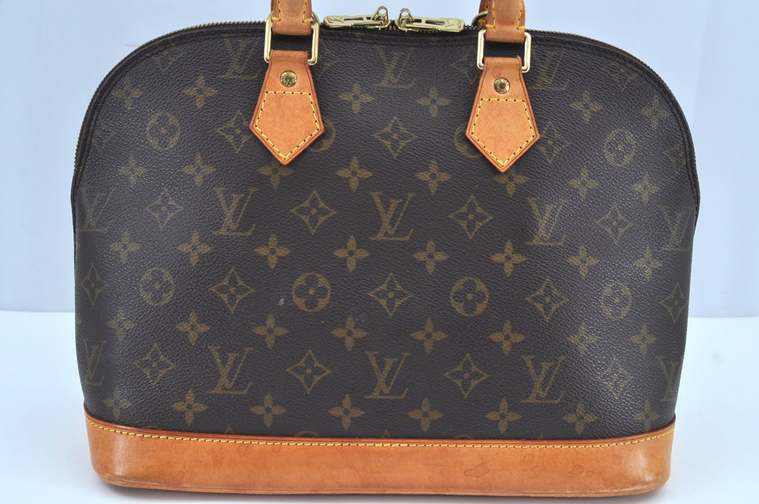 Authentic Louis Vuitton Monogram Alma Hand Bag Purse M51130 LV 9729H