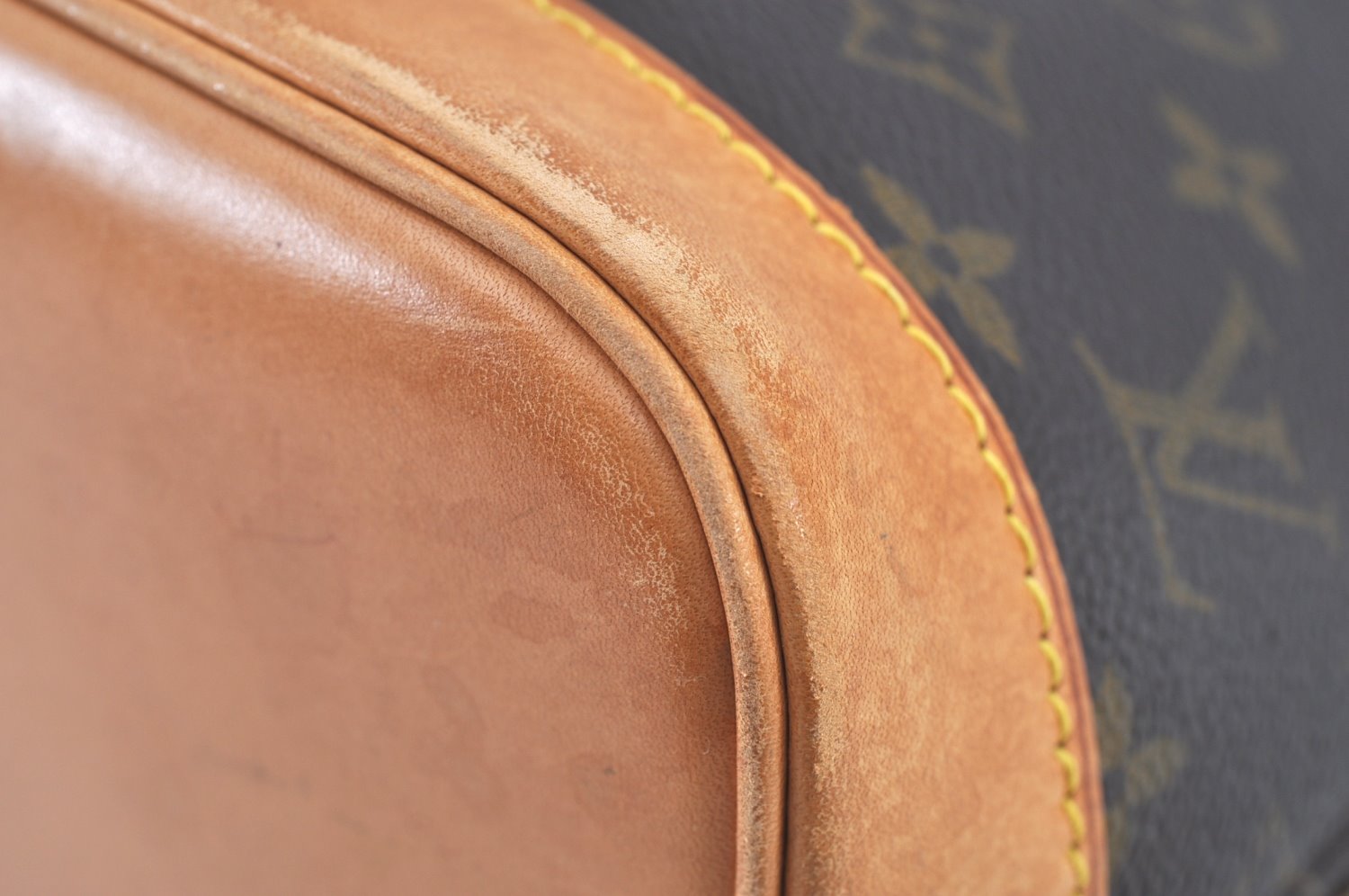 Authentic Louis Vuitton Monogram Alma Hand Bag Purse M51130 LV 9729H