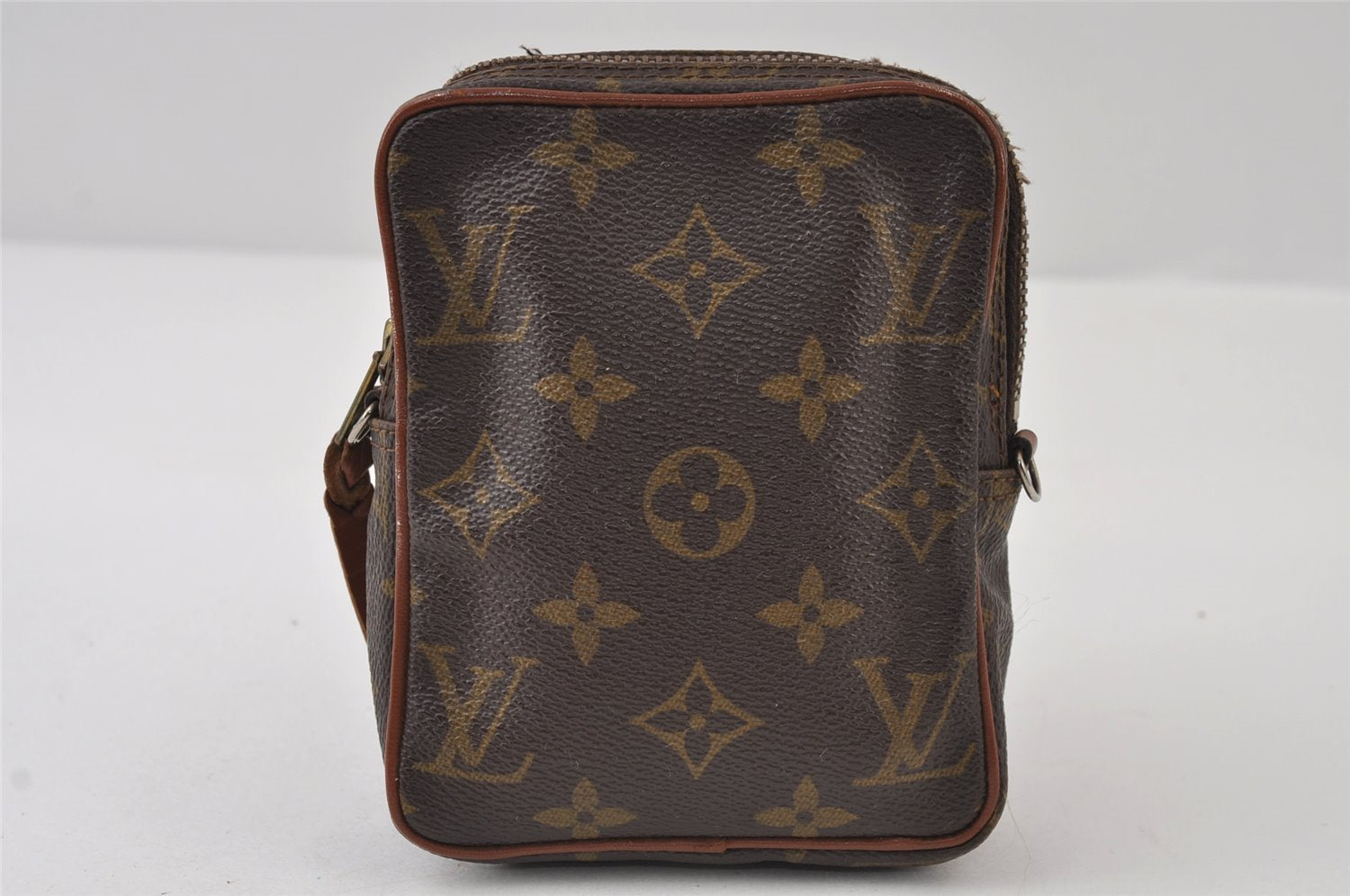 Auth Louis Vuitton Monogram Mini Poche Danube Shoulder Bag Old Model Junk 9729I