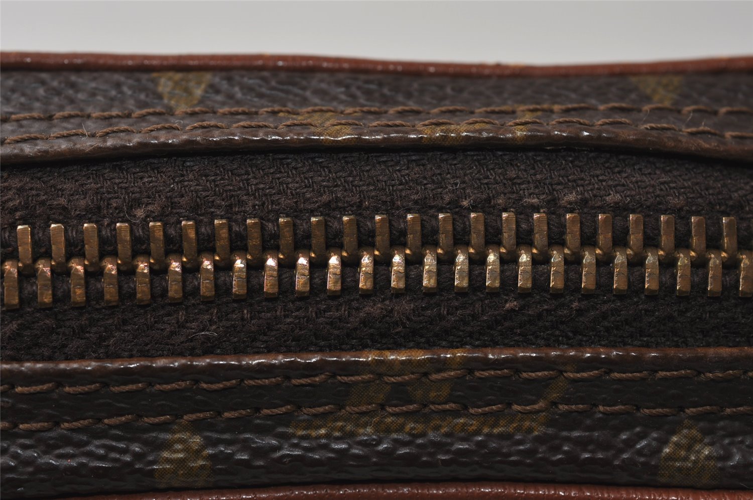 Auth Louis Vuitton Monogram Mini Poche Danube Shoulder Bag Old Model Junk 9729I