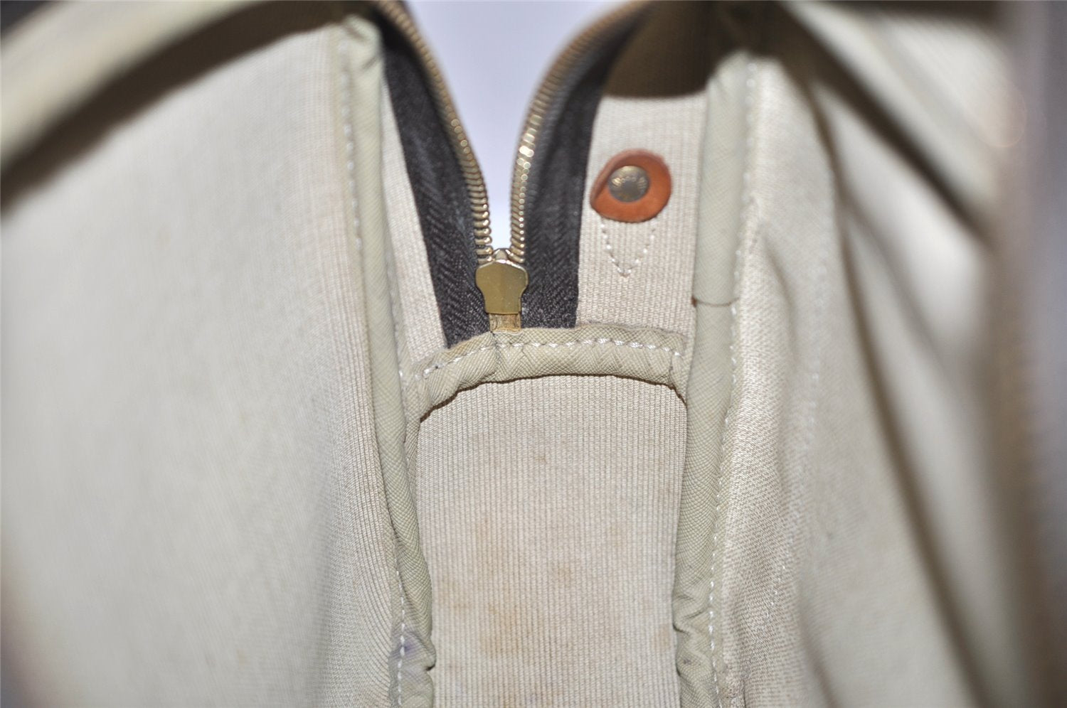 Authentic Louis Vuitton Monogram Reporter PM Shoulder Bag M45254 Junk 9730I