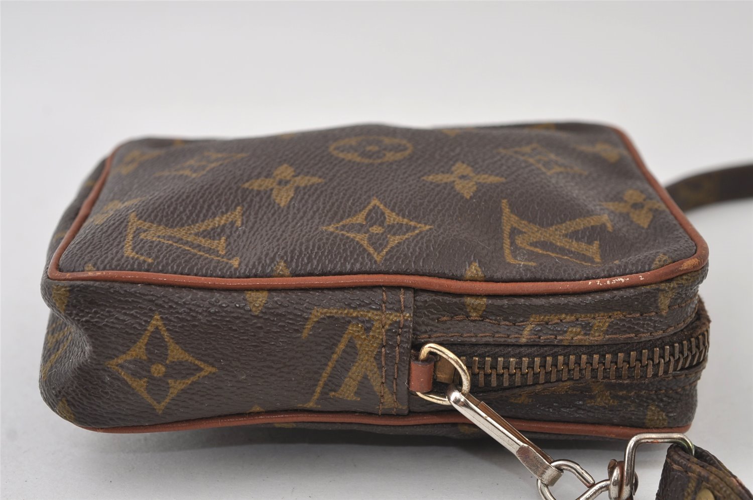 Auth Louis Vuitton Monogram Mini Poche Danube Shoulder Cross Bag Old Model 9731I