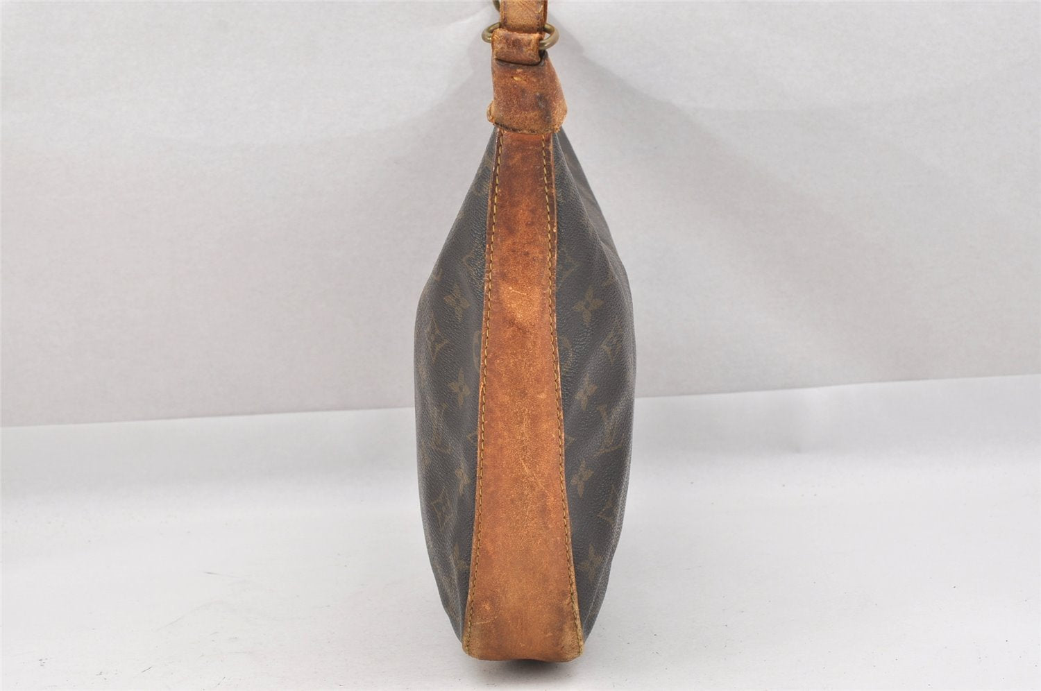 Authentic Louis Vuitton Monogram Boulogne 30 Shoulder Cross Bag Old Model 9732I