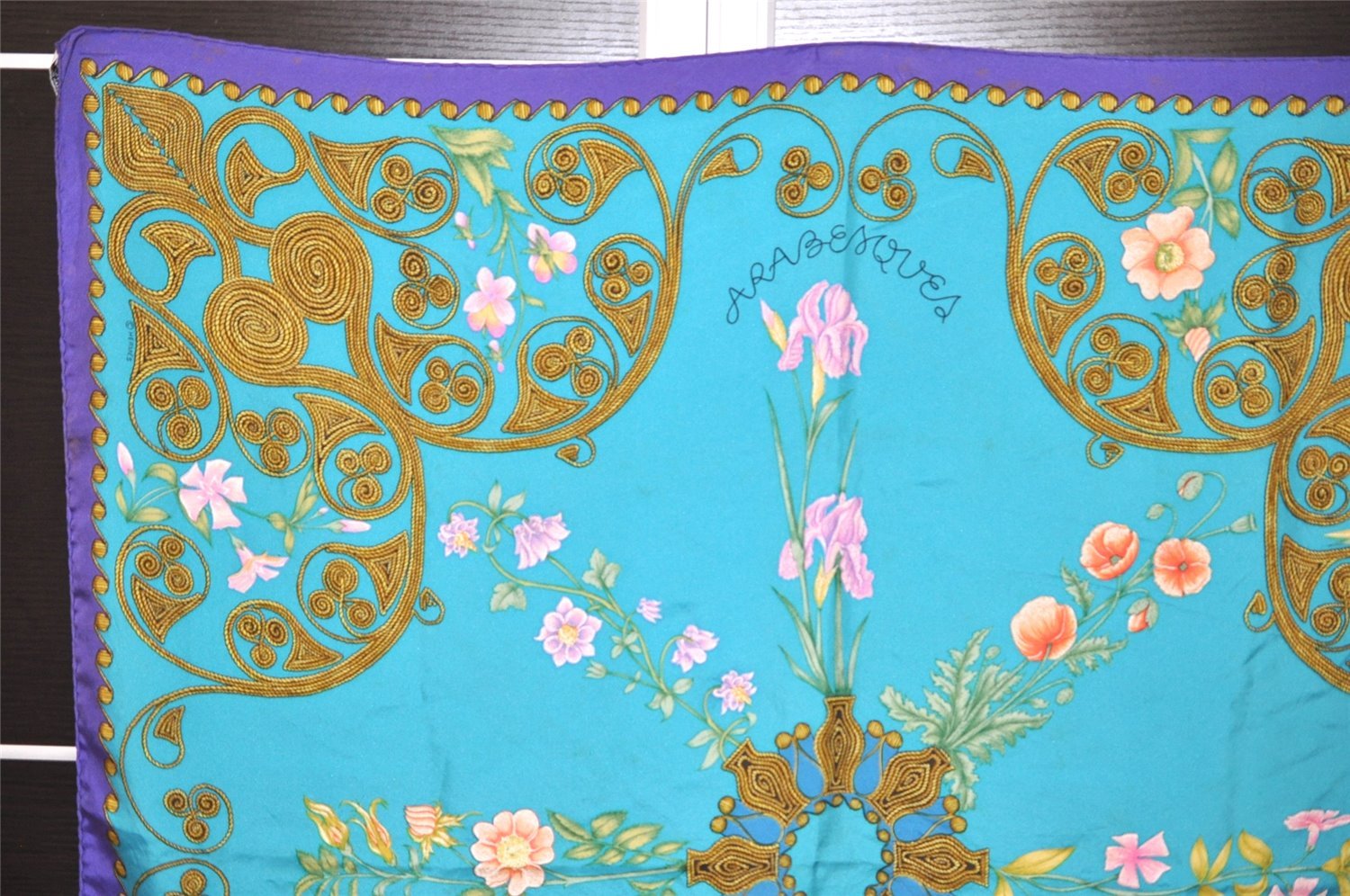 Authentic HERMES Carre 90 Scarf 