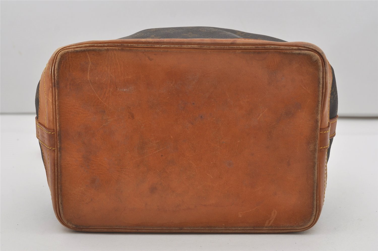 Authentic Louis Vuitton Monogram Noe Shoulder Drawstring Bag M42224 LV 9735I