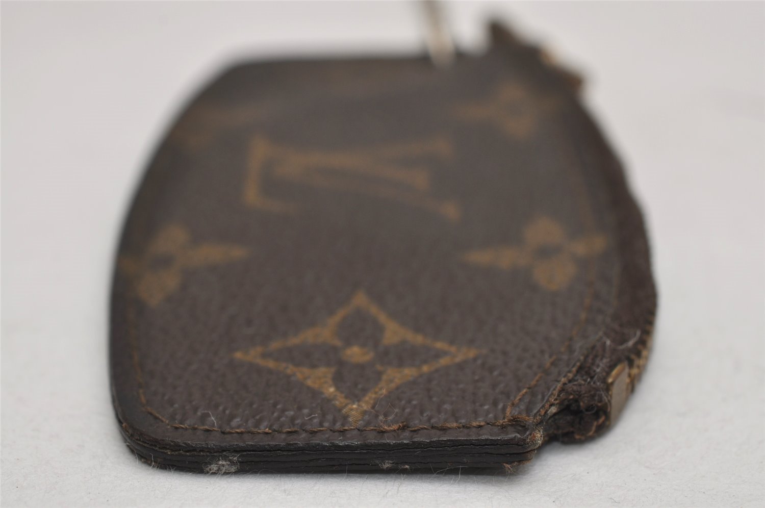 Authentic Louis Vuitton Monogram Etui Clepia Key Case M62690 LV 9736J