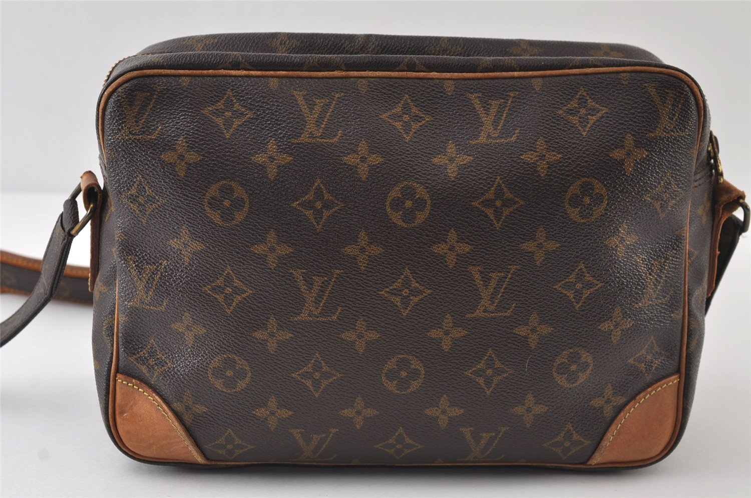 Authentic Louis Vuitton Monogram Nile Shoulder Cross Body Bag M45244 Junk 9744I