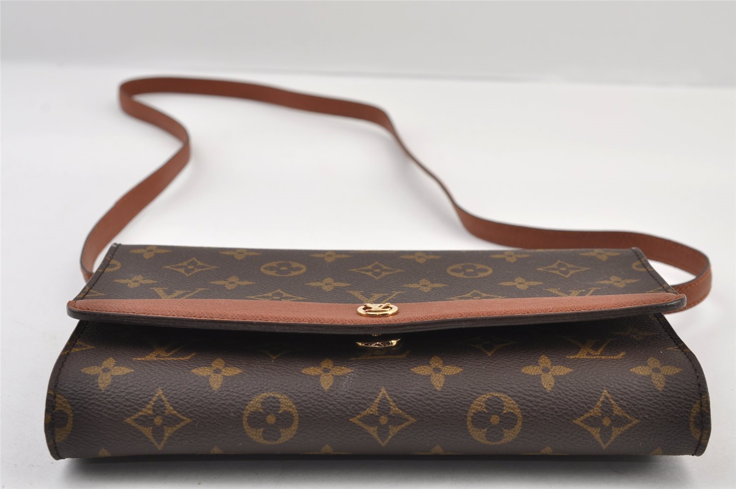 Authentic Louis Vuitton Monogram Bordeaux M51798 2Way Shoulder Clutch Bag 9745I