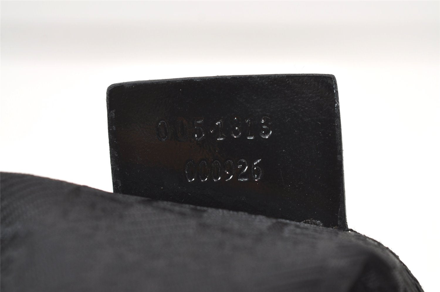 Authentic GUCCI Vintage Shoulder Hand Bag Purse Spangle Enamel Black White 9746J