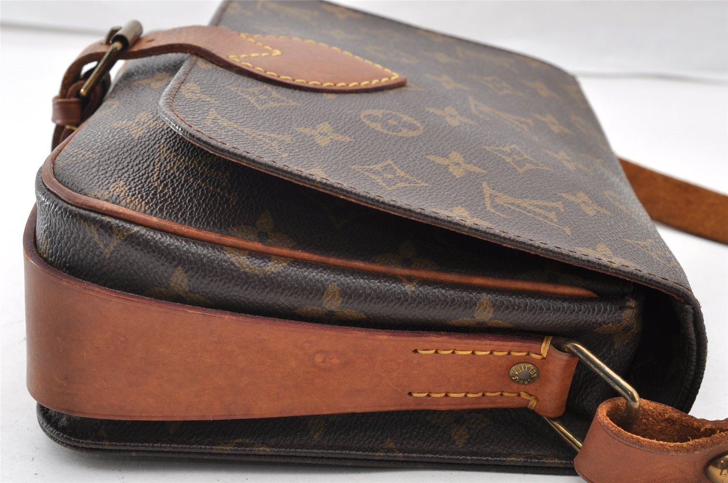 Authentic Louis Vuitton Monogram Cartouchiere MM M51253 Shoulder Cross Bag 9747I