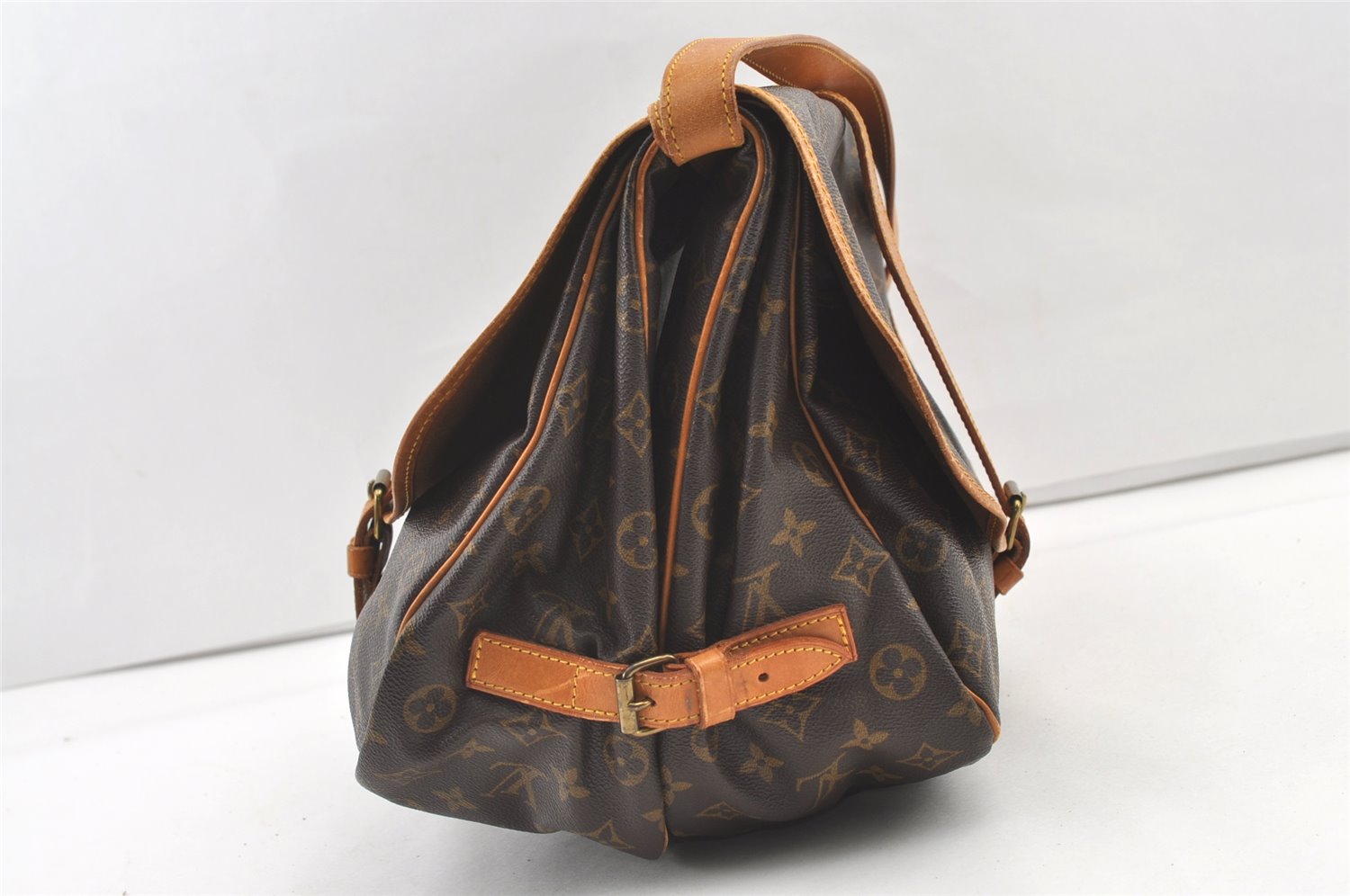 Authentic Louis Vuitton Monogram Saumur 35 Shoulder Cross Bag M42254 LV 9747J