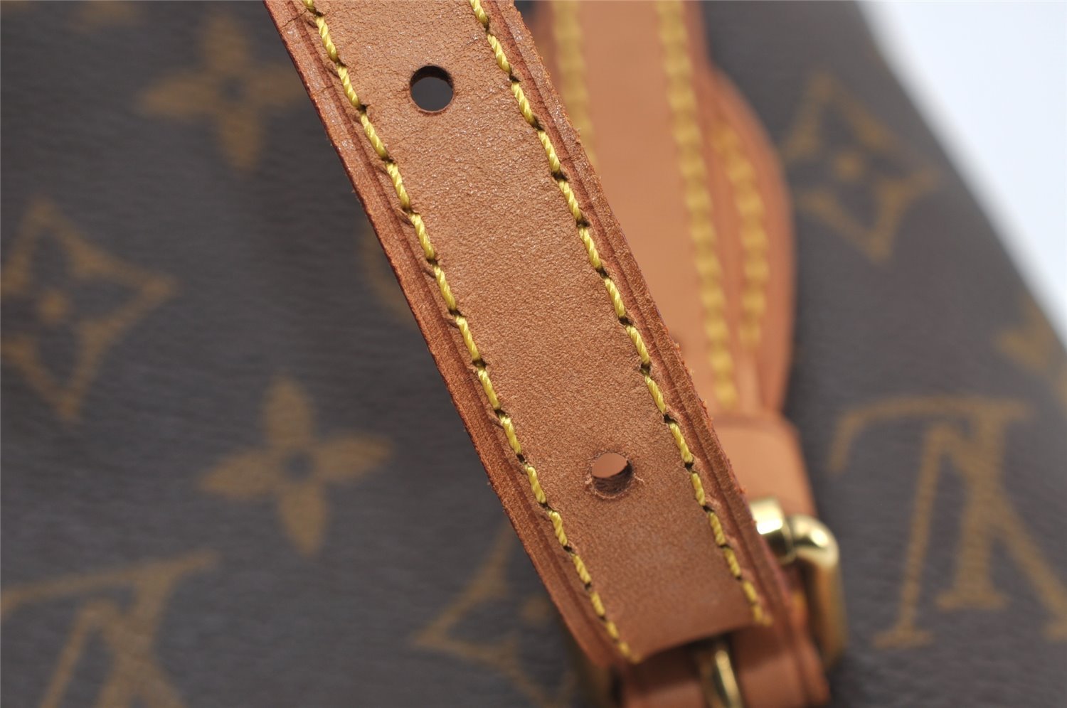 Authentic Louis Vuitton Monogram Bucket PM Shoulder Tote Bag M42238 LV 9748I