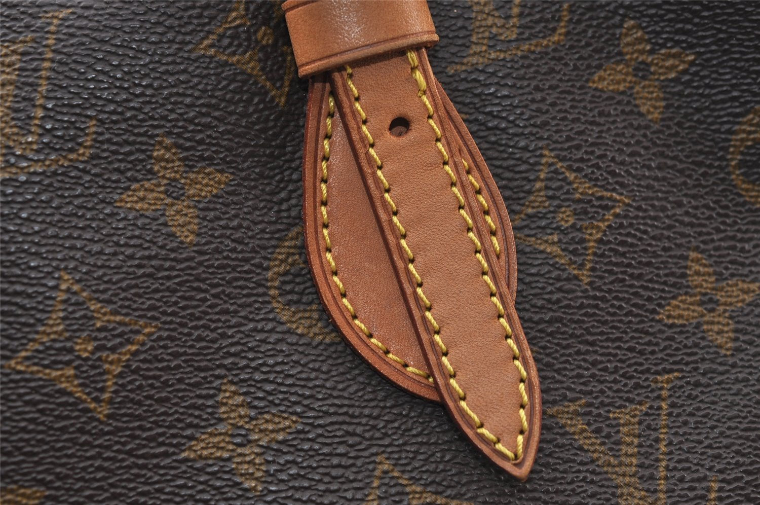 Authentic Louis Vuitton Monogram Bucket PM Shoulder Tote Bag M42238 LV 9748I