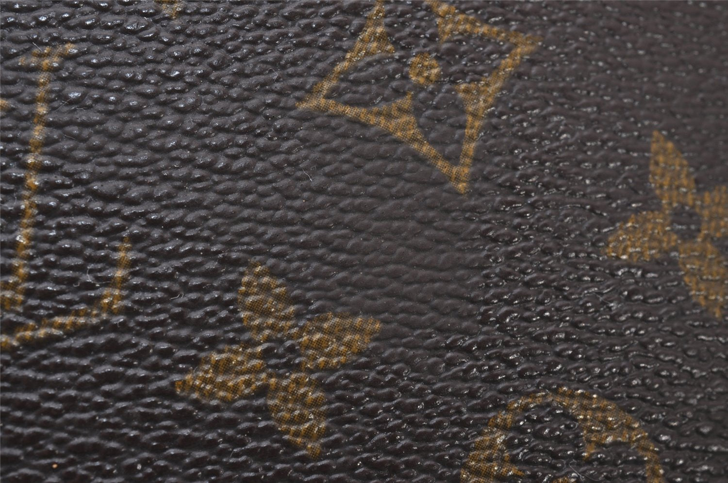 Authentic Louis Vuitton Monogram Saint Cloud GM M51242 Shoulder Cross Bag 9750I