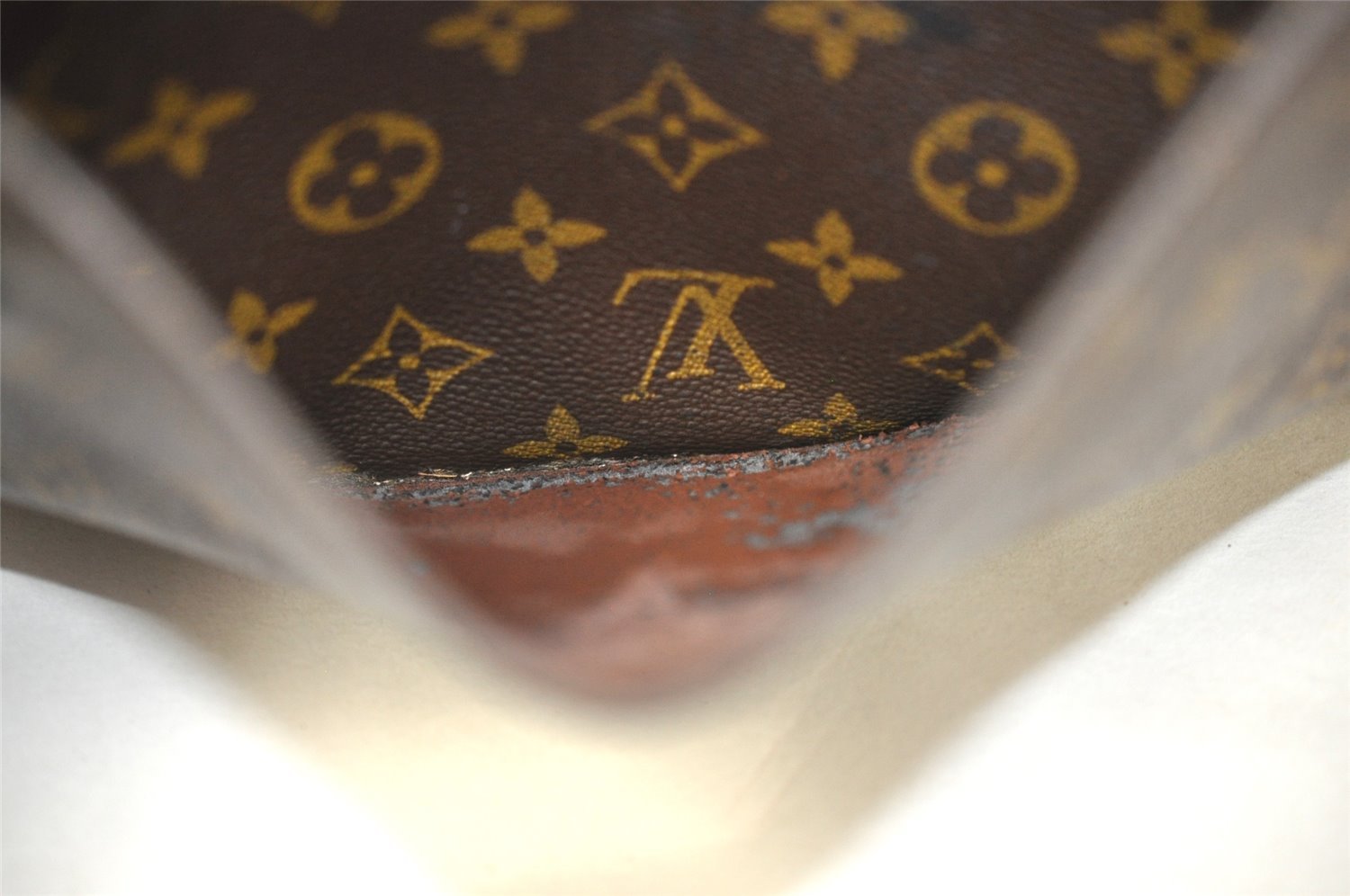 Authentic Louis Vuitton Monogram Saint Cloud GM M51242 Shoulder Cross Bag 9750I