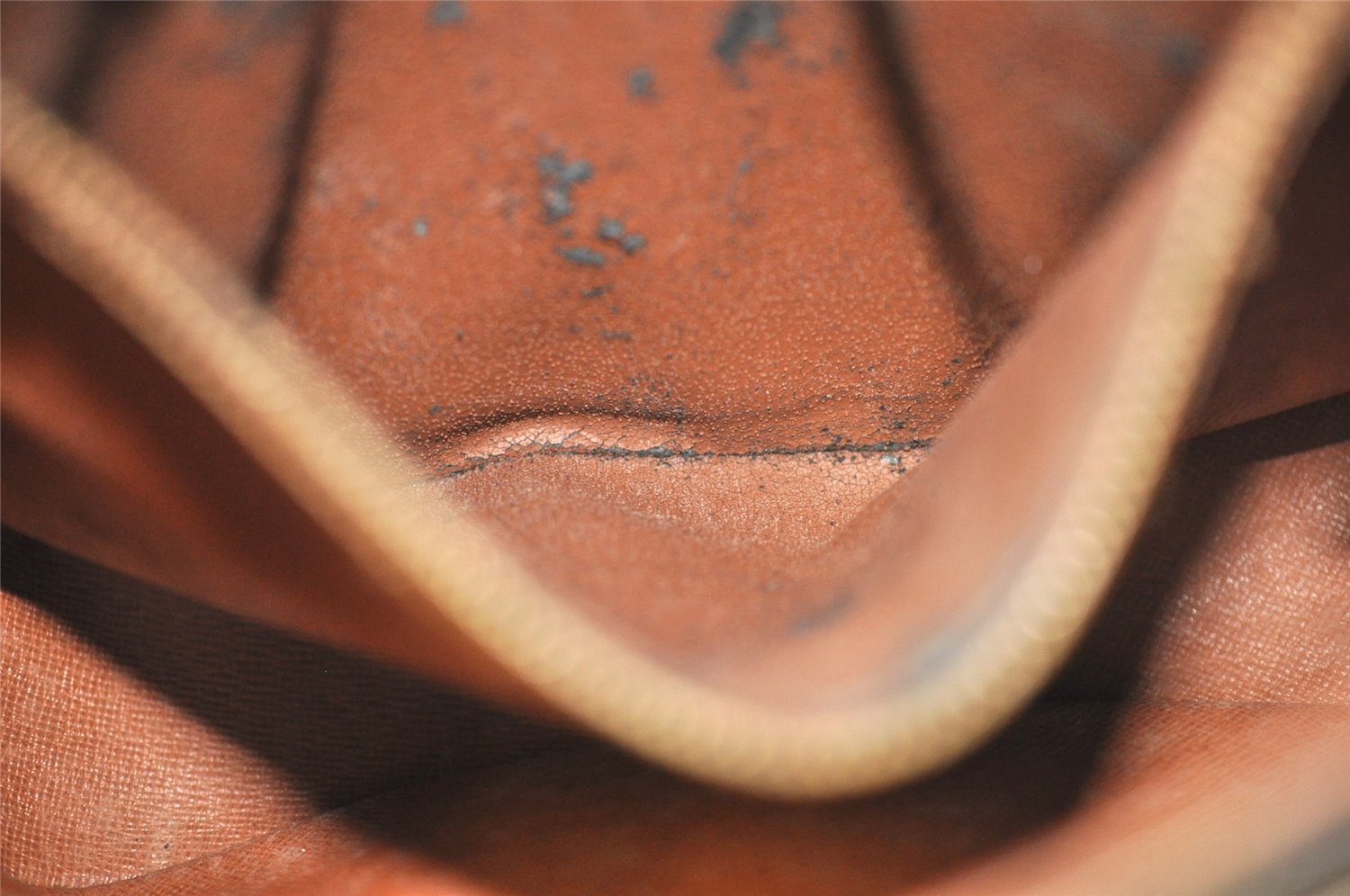 Authentic Louis Vuitton Monogram Saint Cloud GM M51242 Shoulder Cross Bag 9750I