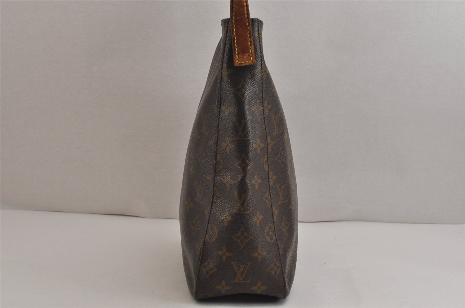 Authentic Louis Vuitton Monogram Looping GM Shoulder Bag M51145 LV 9752J