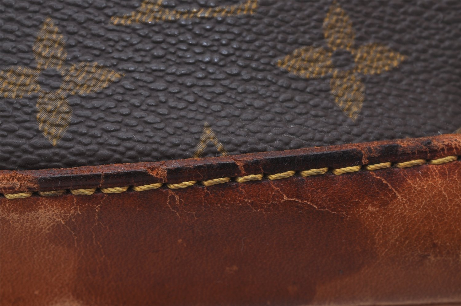 Authentic Louis Vuitton Monogram Alma Hand Bag Purse M51130 LV 9756I