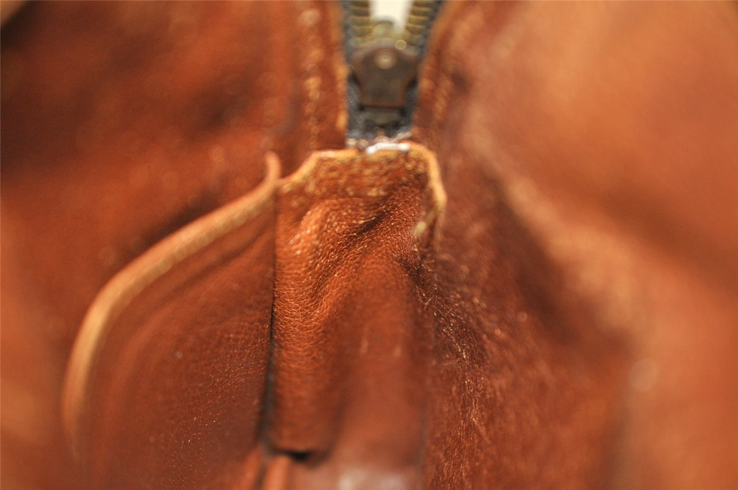 Authentic Louis Vuitton Monogram Amazone Shoulder Cross Body Bag Old Model 9765I