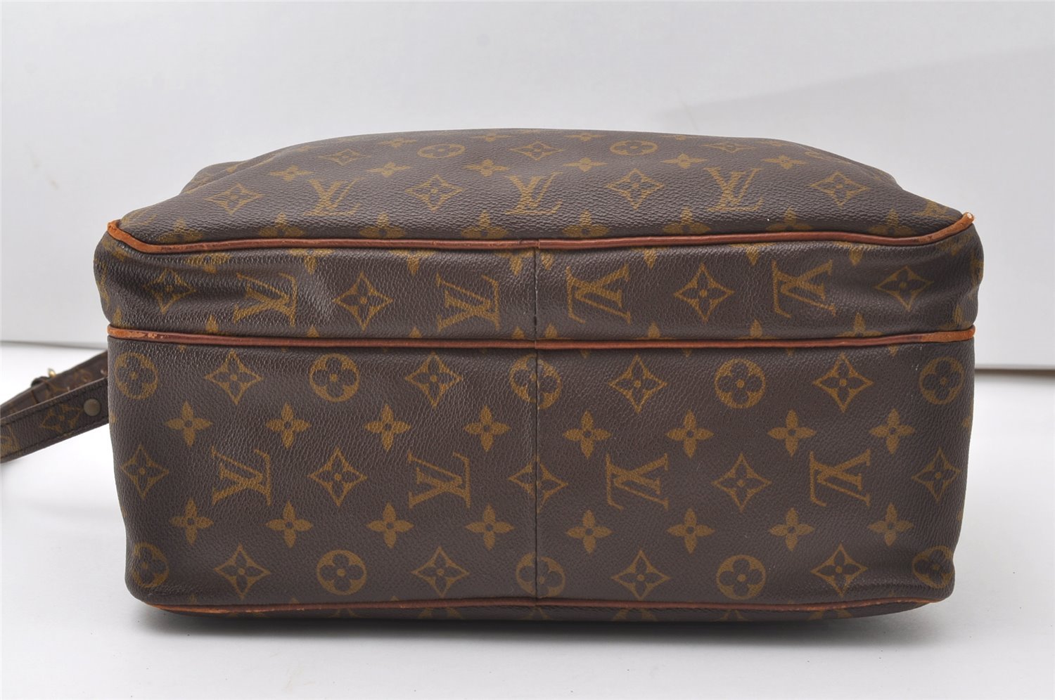 Authentic Louis Vuitton Monogram Nile 34 Shoulder Cross Body Bag Old Model 9766I
