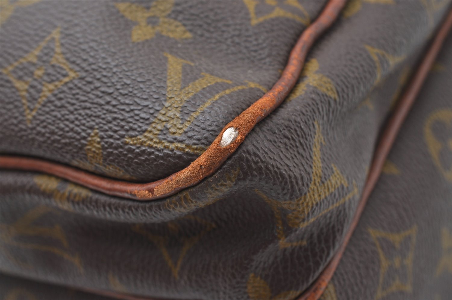 Authentic Louis Vuitton Monogram Nile 34 Shoulder Cross Body Bag Old Model 9766I