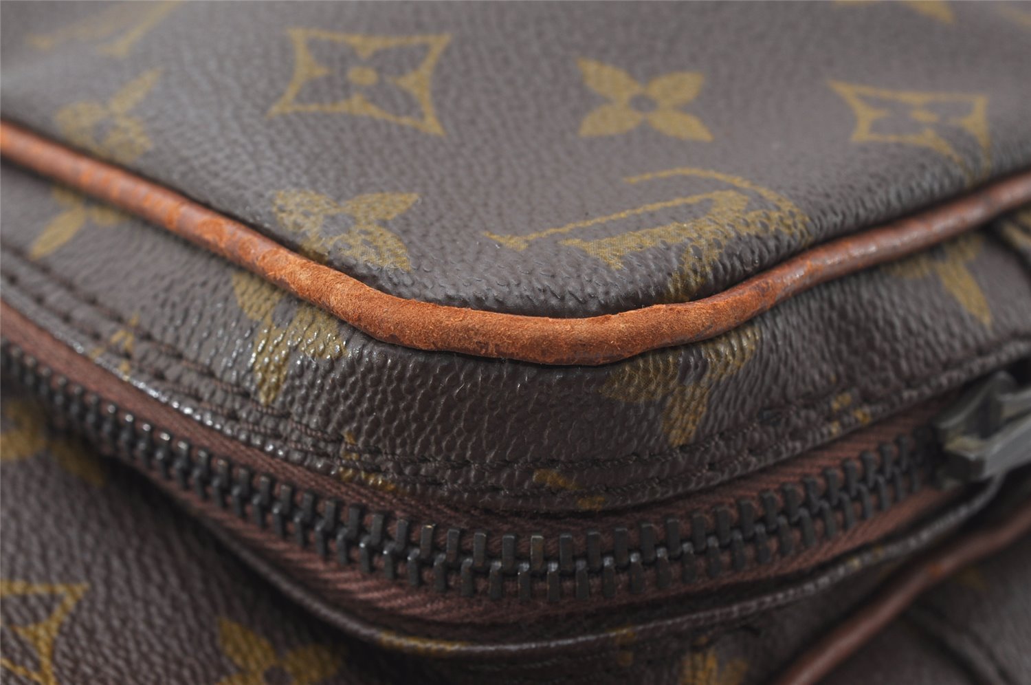 Authentic Louis Vuitton Monogram Nile 34 Shoulder Cross Body Bag Old Model 9766I