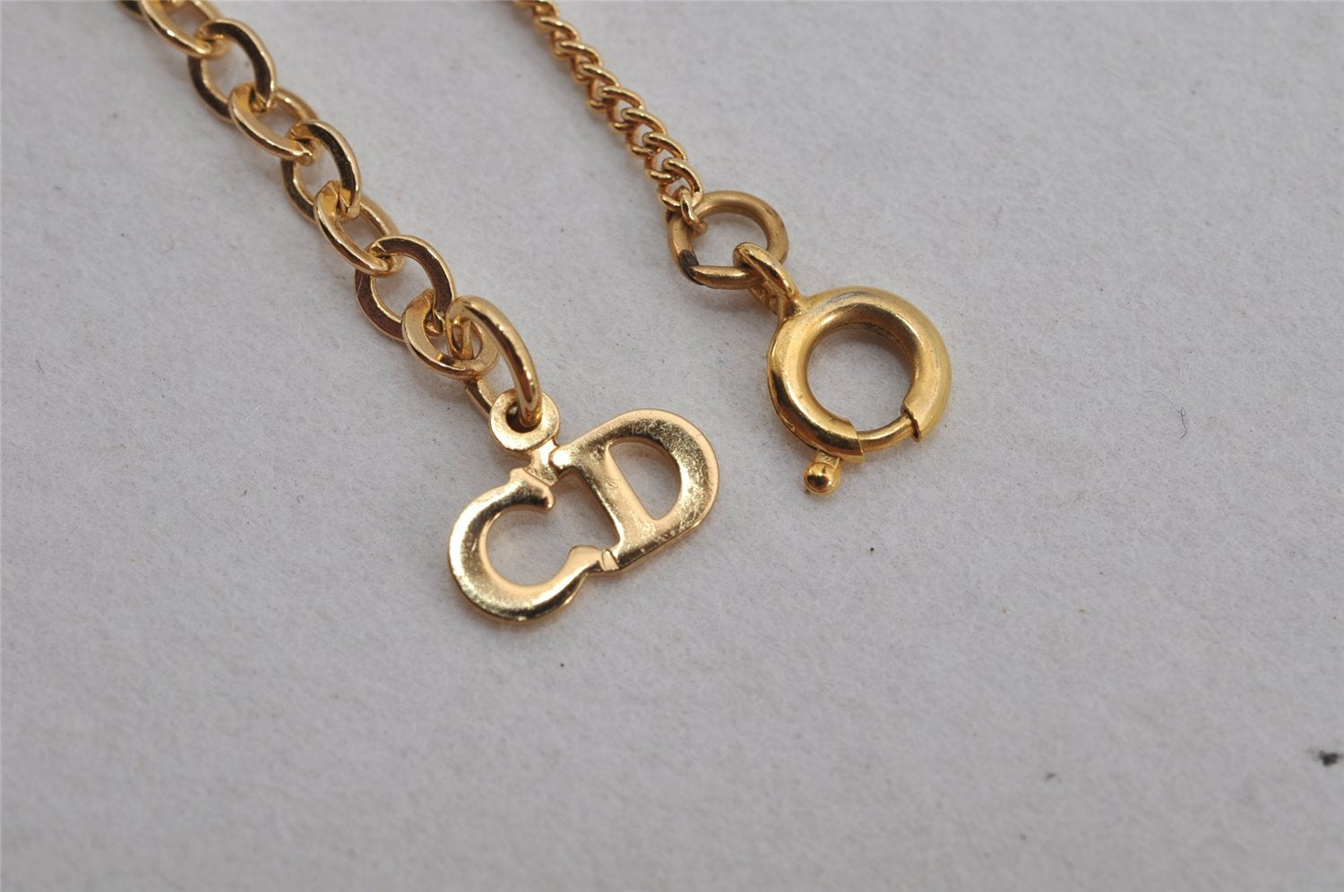 Authentic Christian Dior Gold Tone Chain Pendant Necklace CD 9767J