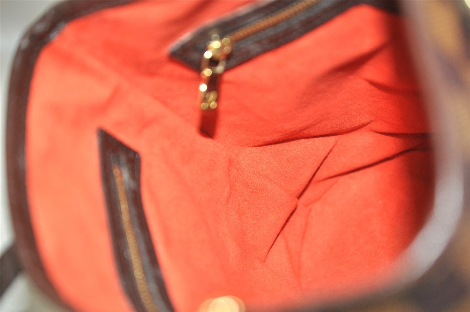 Authentic Louis Vuitton Damier Marais Bucket Shoulder Tote Bag N42240 LV 9768I