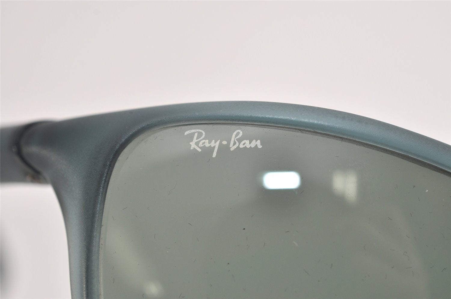 Authentic Ray-Ban Vintage Sunglasses RB2046 Plastic Blue 9771J