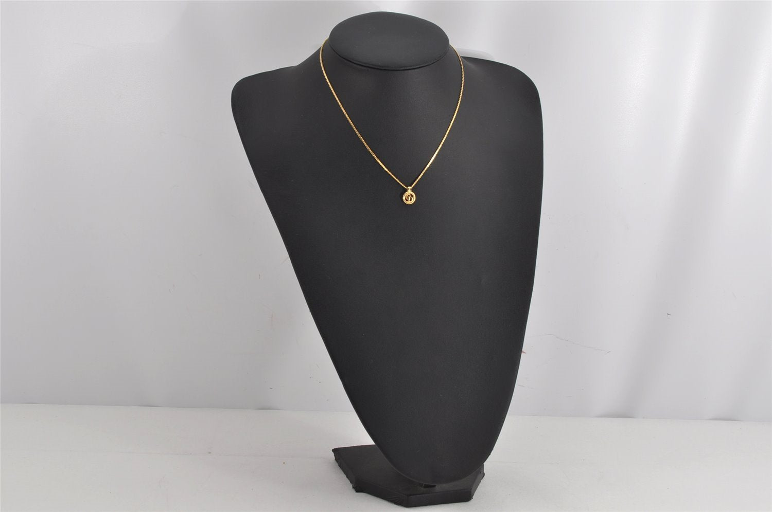 Authentic Christian Dior Gold Tone Chain Pendant Necklace CD 9773J