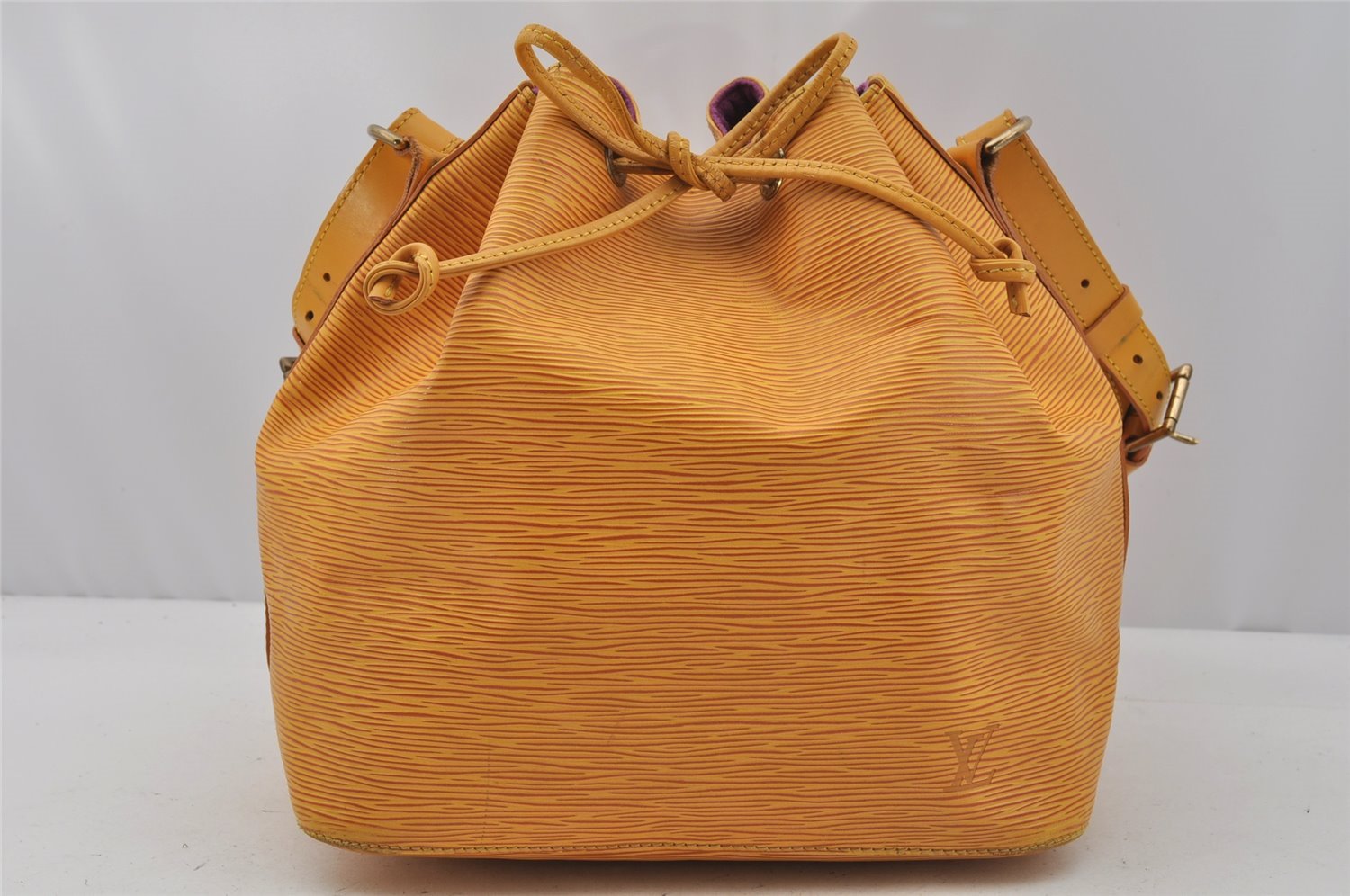 Authentic Louis Vuitton Epi Petit Noe Drawstring Bag Yellow M44109 LV 9775I