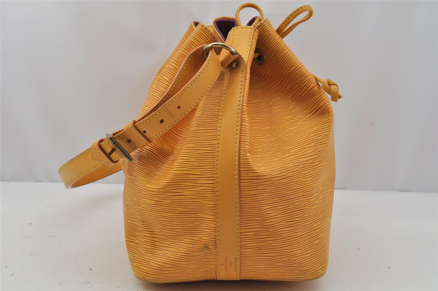 Authentic Louis Vuitton Epi Petit Noe Drawstring Bag Yellow M44109 LV 9775I