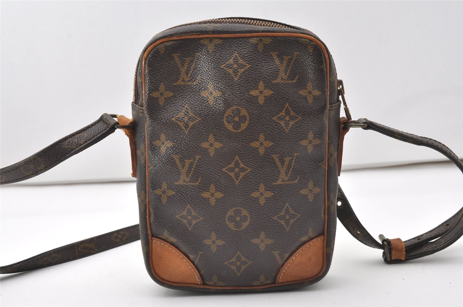 Authentic Louis Vuitton Monogram Danube Shoulder Cross Bag M45266 Junk 9776I