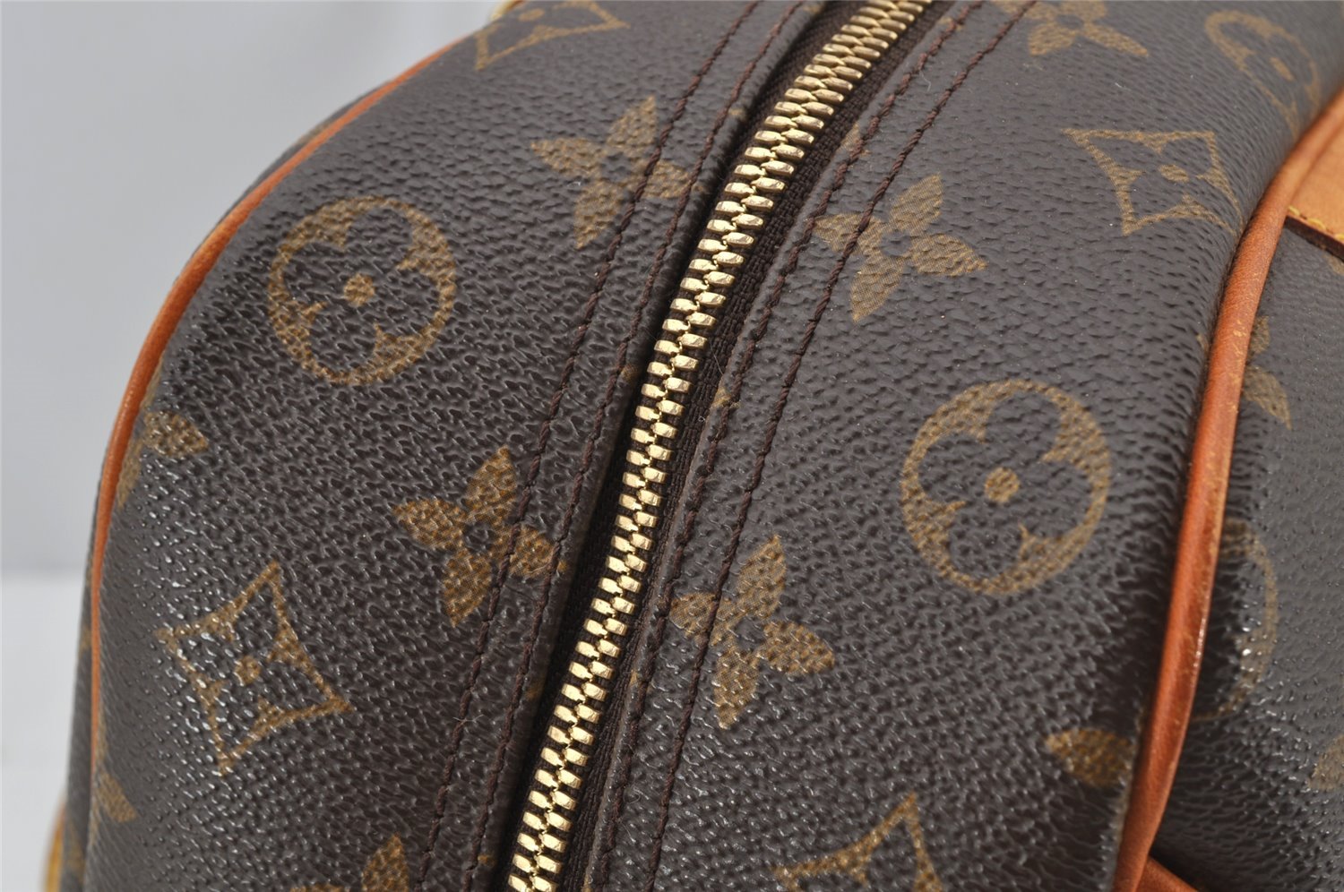 Authentic Louis Vuitton Monogram Deauville Hand Bag M47270 LV Junk 9777I