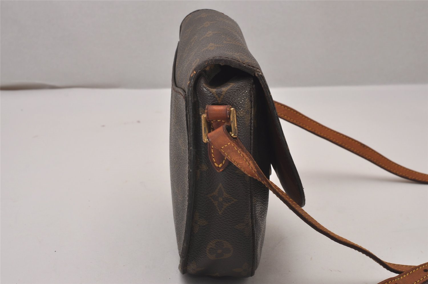 Authentic Louis Vuitton Monogram Saint Cloud MM M51243 Shoulder Cross Bag 9783I