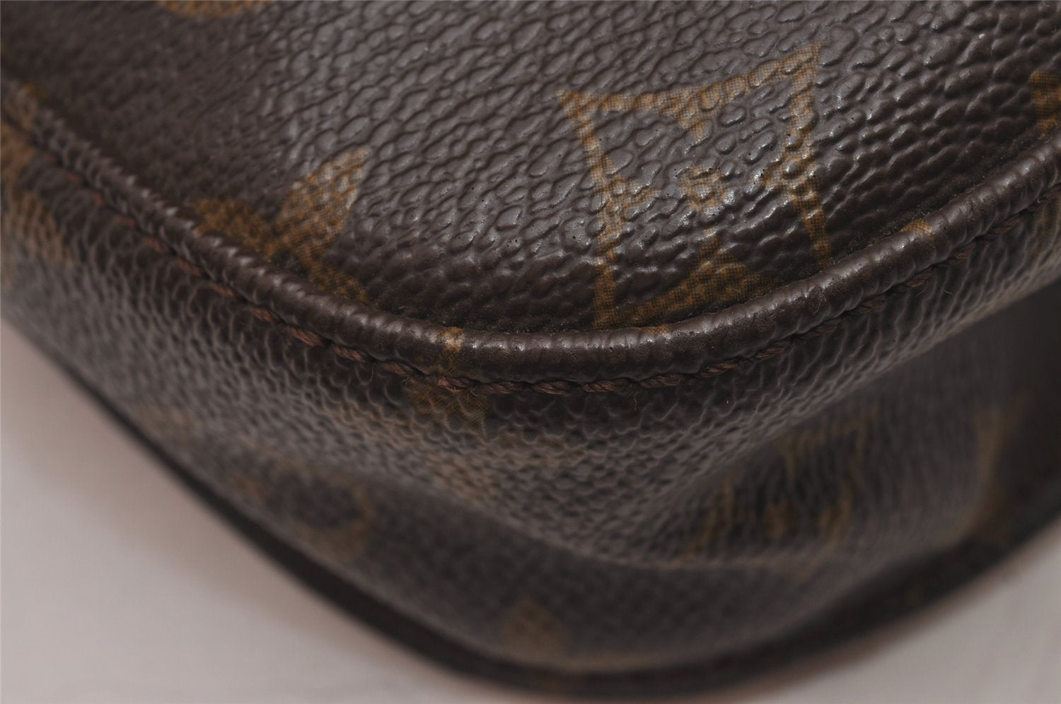 Authentic Louis Vuitton Monogram Saint Cloud MM M51243 Shoulder Cross Bag 9783I