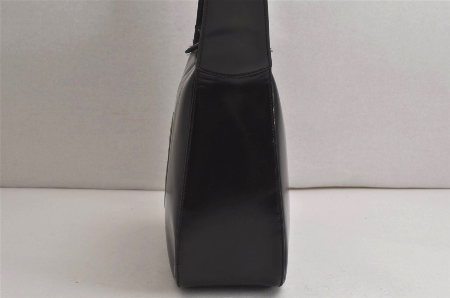 Authentic GUCCI Vintage Shoulder Hand Bag Purse Enamel Black Junk 9783J