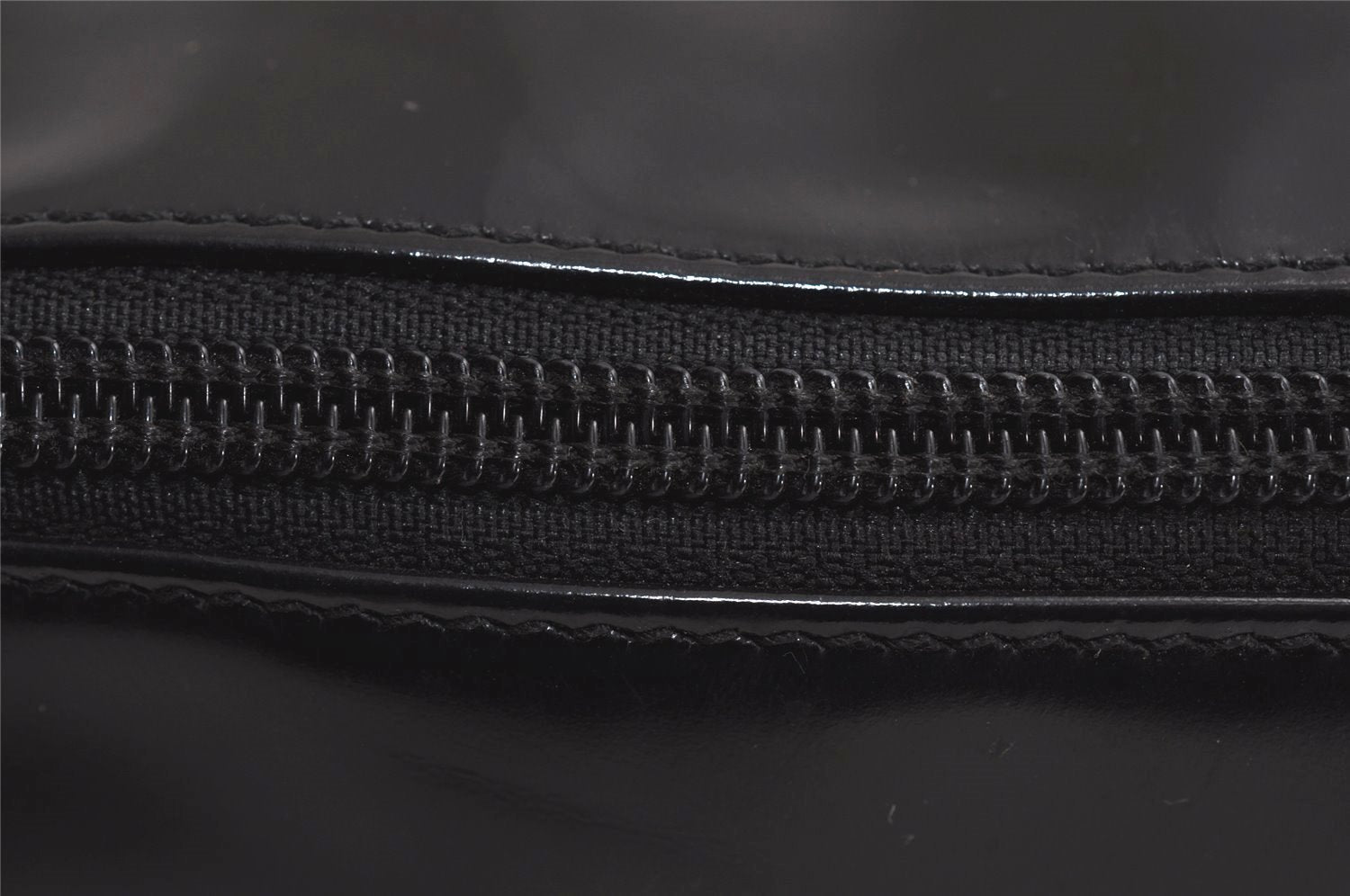 Authentic GUCCI Vintage Shoulder Hand Bag Purse Enamel Black Junk 9783J