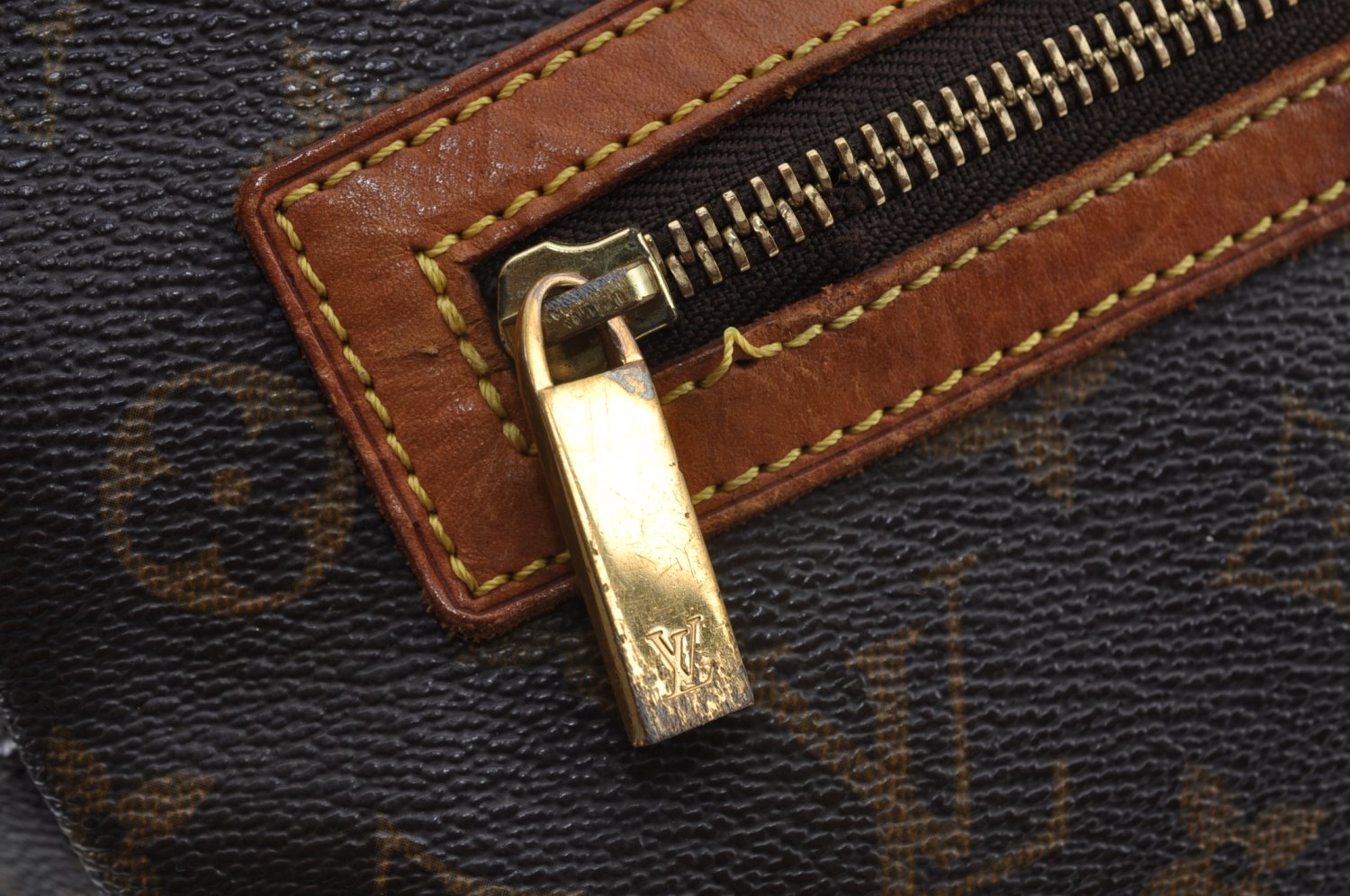 Authentic Louis Vuitton Monogram Cite GM Shoulder Bag M51181 LV Junk 9785I