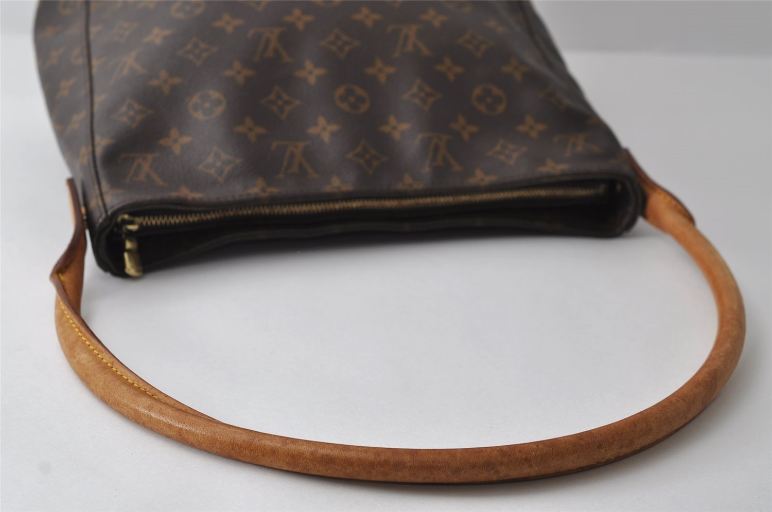 Authentic Louis Vuitton Monogram Looping GM Shoulder Bag M51145 LV 9788I