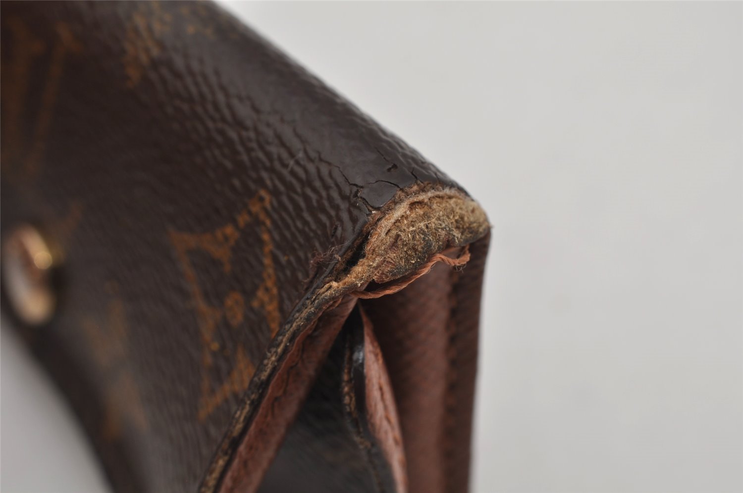 Authentic Louis Vuitton Monogram Multicles 4 Four Hooks Key Case M62631 LV 9788J