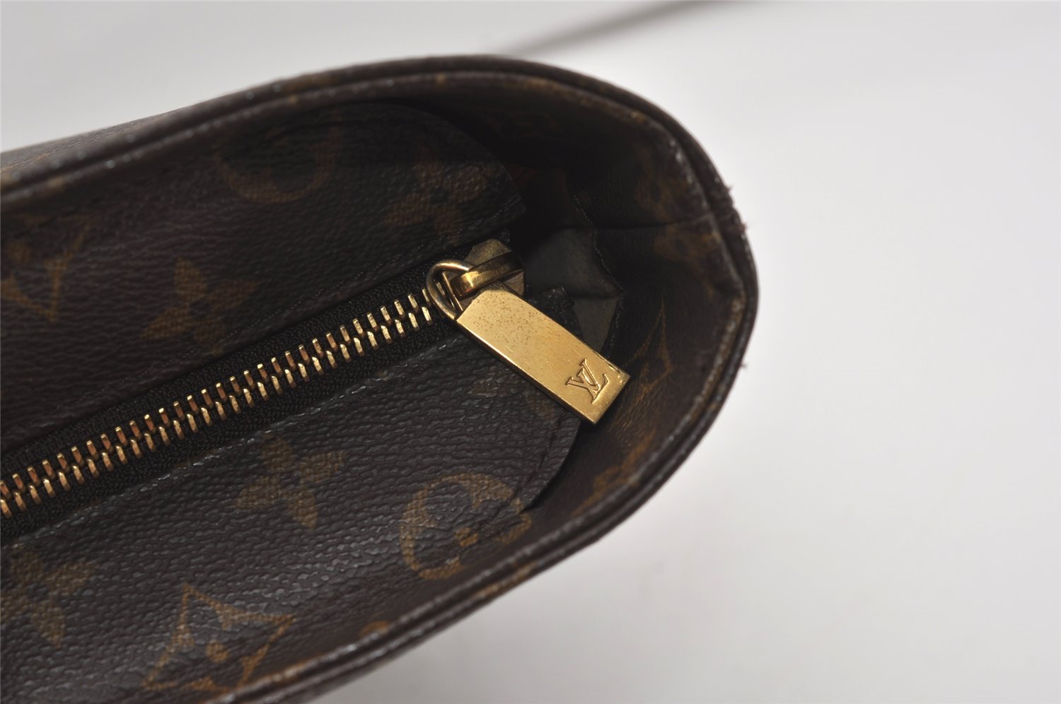 Authentic Louis Vuitton Monogram Luco Shoulder Tote Bag M51155 LV 9792I