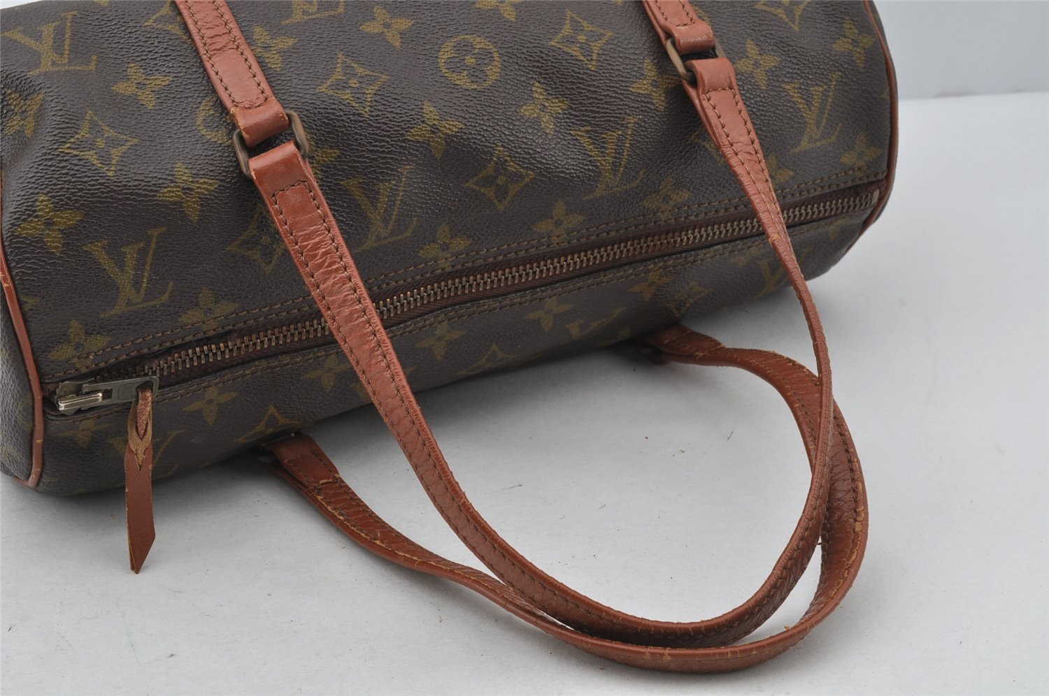 Authentic Louis Vuitton Monogram Papillon 30 Hand Bag Old Model LV 9797I