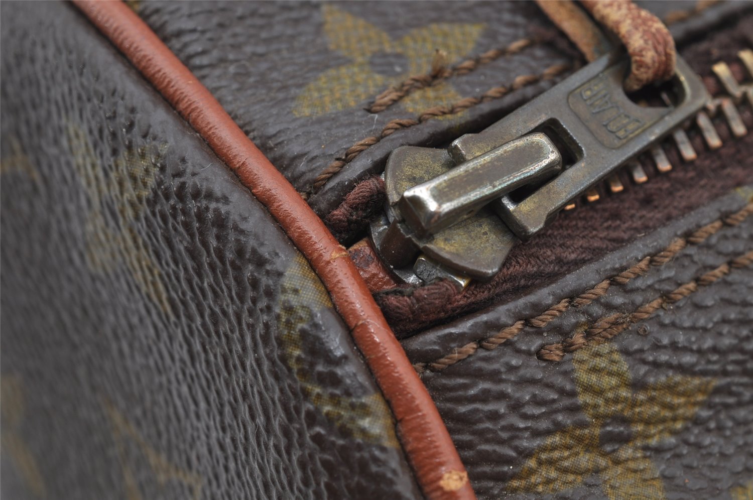 Authentic Louis Vuitton Monogram Papillon 30 Hand Bag Old Model LV 9797I