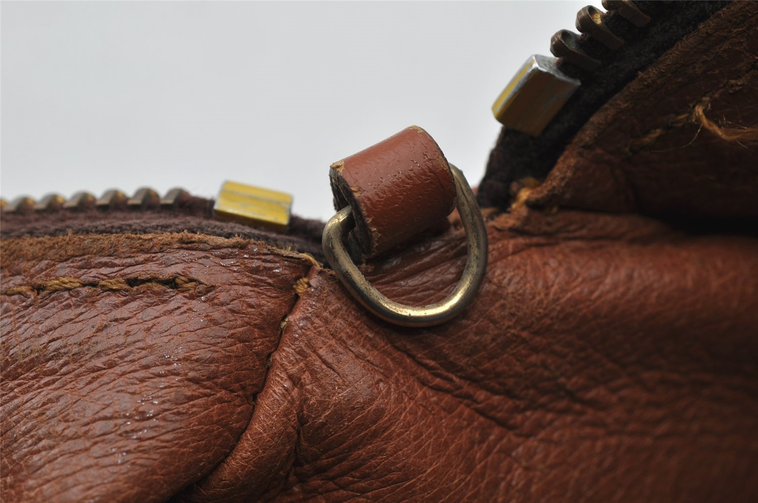 Authentic Louis Vuitton Monogram Papillon 30 Hand Bag Old Model LV 9797I