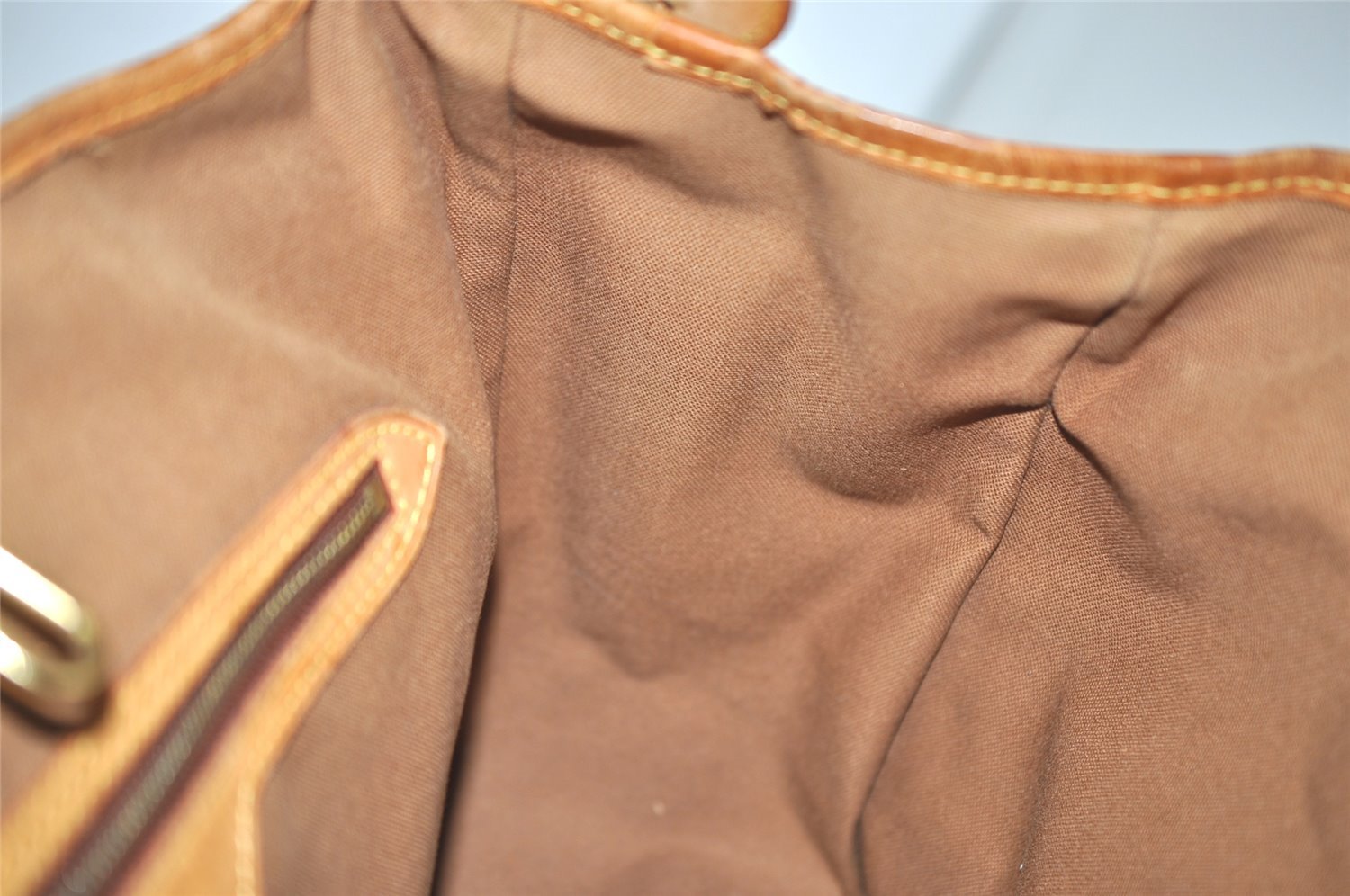 Authentic Louis Vuitton Monogram Batignolles Horizontal Tote Bag M51154 LV 9801I