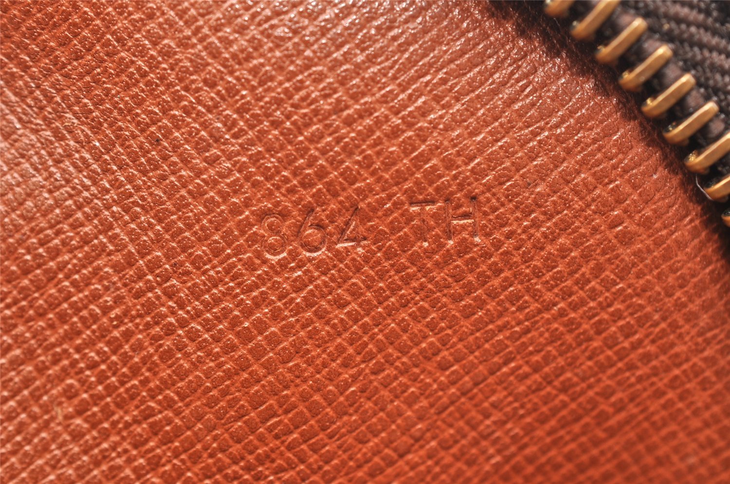 Authentic Louis Vuitton Monogram Marly Dragonne GM M51825 Clutch Hand Bag 9805I