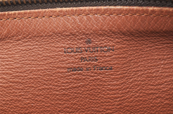 Authentic Louis Vuitton Monogram Papillon 30 Hand Bag Old Model LV 9806I