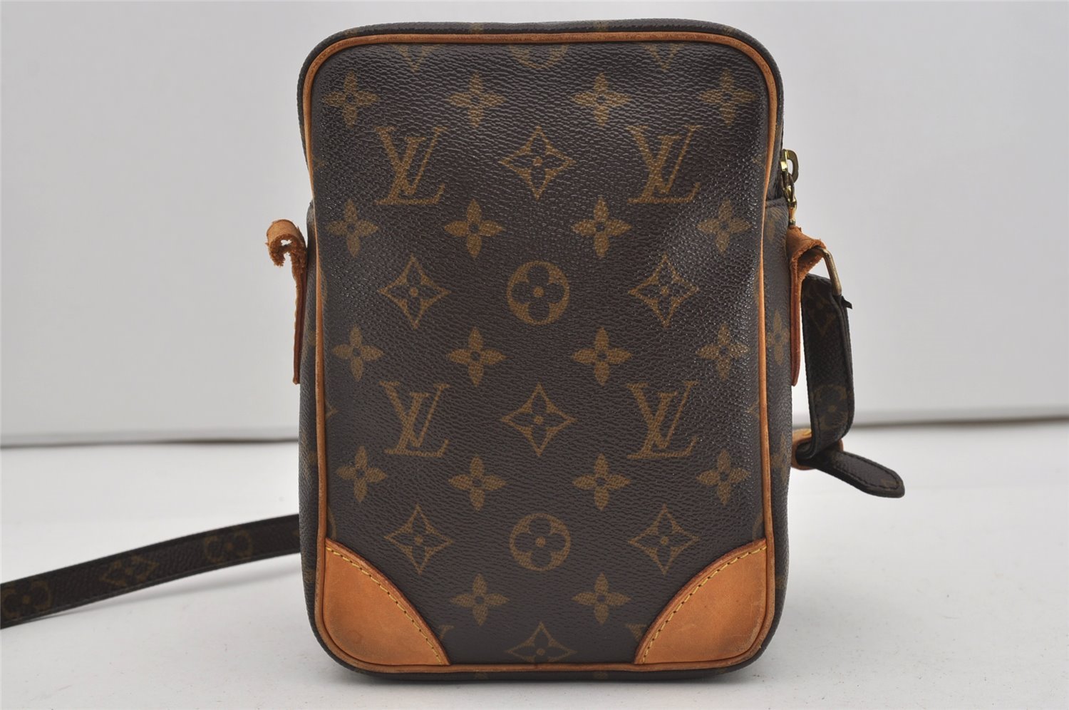 Authentic Louis Vuitton Monogram Amazone Shoulder Cross Bag M45236 Junk 9807I